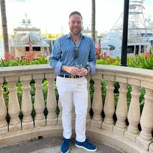 Meet your Posher, Perry